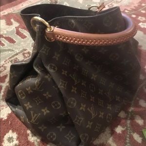 Louis Vuitton Artsy